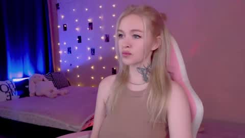 Snapshot of naughty_mablee chatting on 06.15.26 Mable online show from 06.15.26