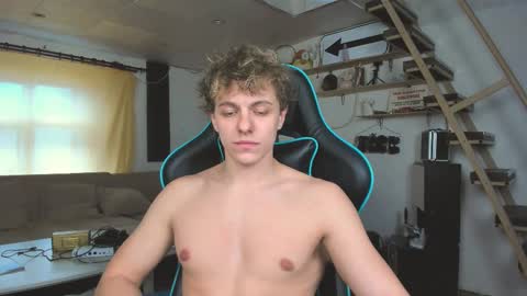 Nik online show from 02.23.25