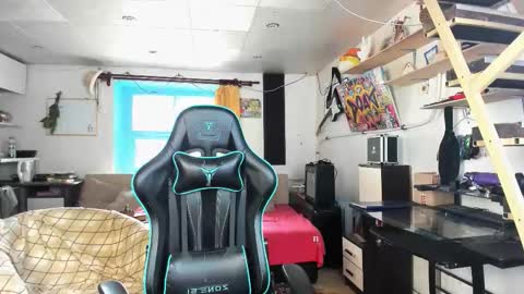 Nik online show from 09.24.25