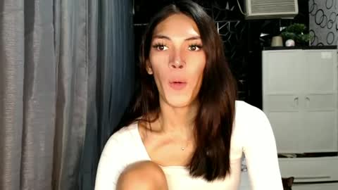 Snapshot of naughty_princess24 chatting on 06.28.26 Ariela online show from 06.28.26
