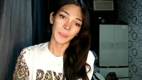 Snapshot of naughty_princess24 chatting on 07.14.26 Ariela online show from 07.14.26