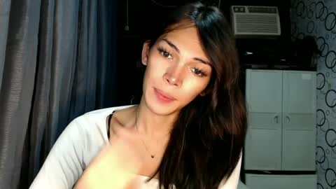 Snapshot of naughty_princess24 chatting on 07.20.26 Ariela online show from 07.20.26
