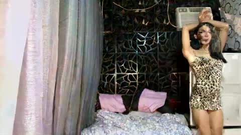 Snapshot of naughty_princess24 chatting on 07.29.26 Ariela online show from 07.29.26