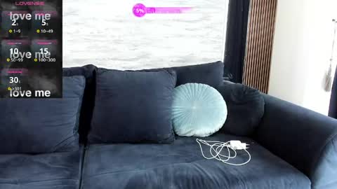 Snapshot of naughty_princesse chatting on 04.21.26 Elena online show from 04.21.26