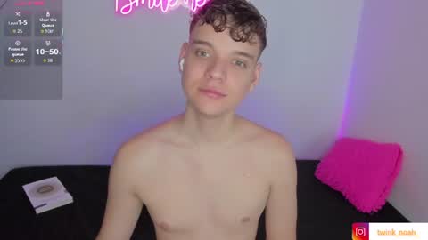 Snapshot of naughty_twink18 chatting on 08.07.26 Noah online show from 08.07.26