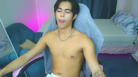 Snapshot of naughtyboylouie chatting on 02.16.26 Loue online show from 02.16.26