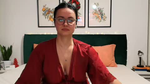 Snapshot of naughtybrunettexxx chatting on 12.06.24 NaughtyBrunetteXXX online show from 12.06.24