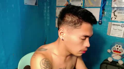 naughtyfuck_boy online show from 10.28.25