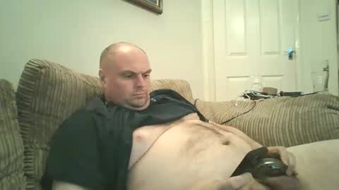 Snapshot of naughtygadget chatting on 04.06.26 NaughtyGadget online show from 04.06.26