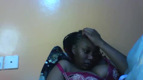 Snapshot of naughtygee100 chatting on 11.14.25 Shee online show from 11.14.25