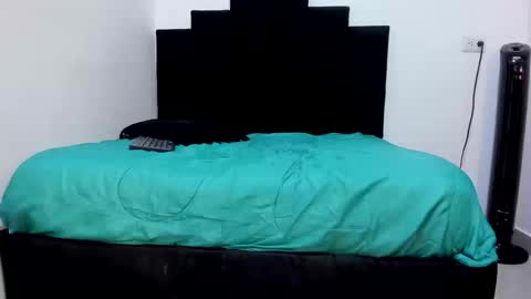 naughtyhoneybee_ online show from 02.10.26