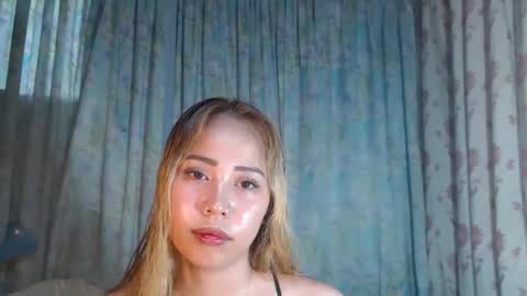Snapshot of naughtyhotsexyjean chatting on 04.24.26 miss jean online show from 04.24.26