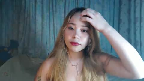 Snapshot of naughtyhotsexyjean chatting on 05.18.26 miss jean online show from 05.18.26