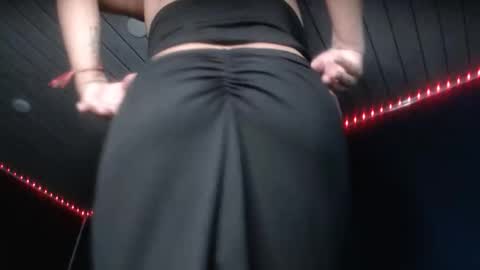 Snapshot of naughtyhotsquirt chatting on 05.01.26 Kimberly online show from 05.01.26