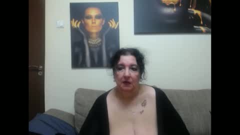 Snapshot of naughtykorin chatting on 06.04.26 korin online show from 06.04.26