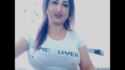 Snapshot of naughtymaya4you chatting on 09.17.25 naughtymaya4you online show from 09.17.25