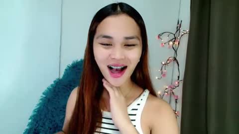 Snapshot of naughtymuse_ chatting on 02.16.26 ELISE online show from 02.16.26