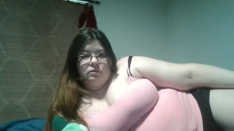 Snapshot of naughtynatalie1988x chatting on 05.17.26 Natalie online show from 05.17.26