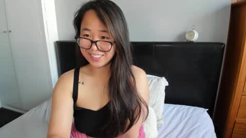 Snapshot of naughtynerdygirl chatting on 10.23.25 Gigi Chu online show from 10.23.25