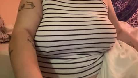 Snapshot of naughtynightling chatting on 01.12.26 naughtynightling online show from 01.12.26