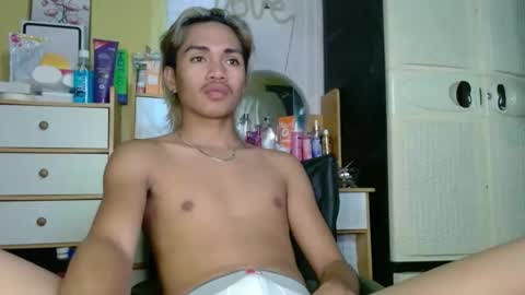 Snapshot of naughtyperfectasian4u chatting on 04.03.26 naughtyperfectasian4u online show from 04.03.26