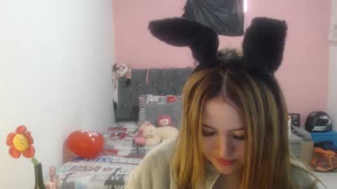 naughtyplayass online show from 03.12.25