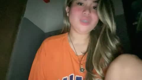 Snapshot of naughtyrosecum chatting on 05.11.26 Rose Wilson online show from 05.11.26