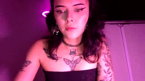 Snapshot of naughtytat13 chatting on 12.30.24 Tat online show from 12.30.24