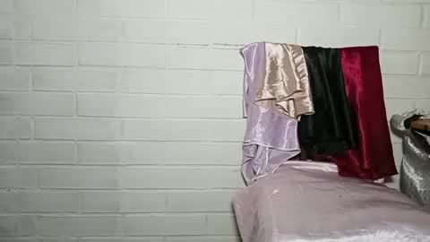 Snapshot of naughtyuki chatting on 01.17.25 Naughty Uki online show from 01.17.25