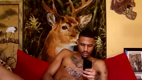 Mekhi or Khi online show from 01.22.25