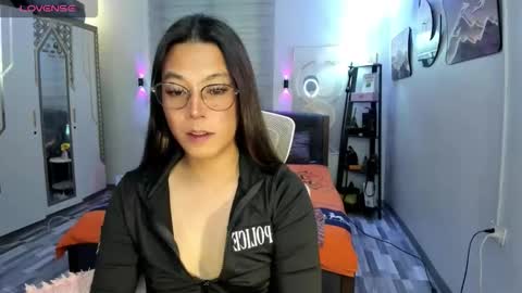 Snapshot of naugtycummer69 chatting on 10.10.25 JAY online show from 10.10.25