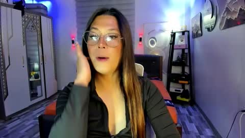 Snapshot of naugtycummer69 chatting on 11.02.25 JAY online show from 11.02.25