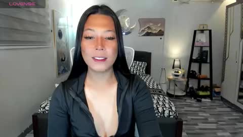 Snapshot of naugtycummer69 chatting on 11.19.25 JAY online show from 11.19.25