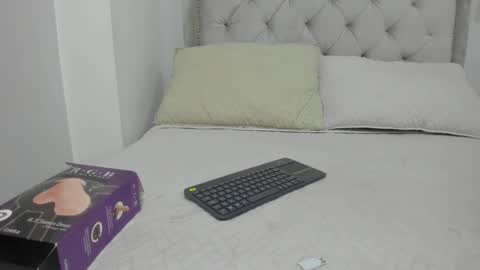 Snapshot of naxaandlexi chatting on 12.29.24 Naxa Lexi online show from 12.29.24