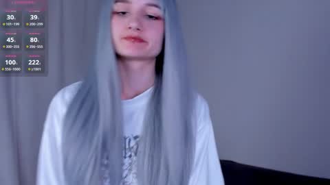 Kira online show from 04.05.26