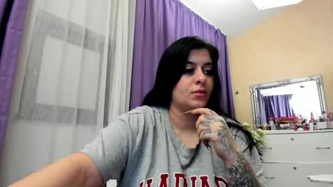 Snapshot of nayanoirx chatting on 01.18.26 Eliza online show from 01.18.26