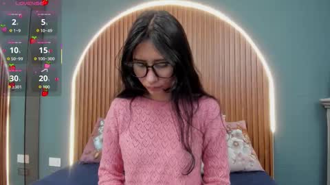 Naye  online show from 11.27.25