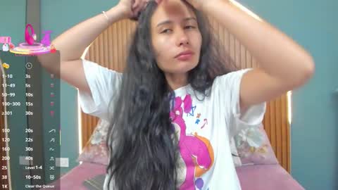 Naye  online show from 12.19.25