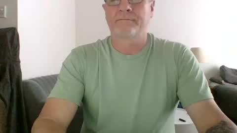 Snapshot of neckdown12 chatting on 11.08.25 neckdown12 online show from 11.08.25