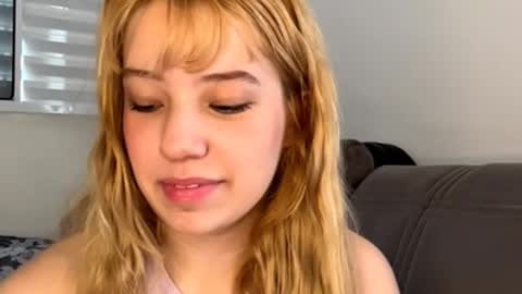 Snapshot of necoleangelou chatting on 02.26.26 Emma online show from 02.26.26