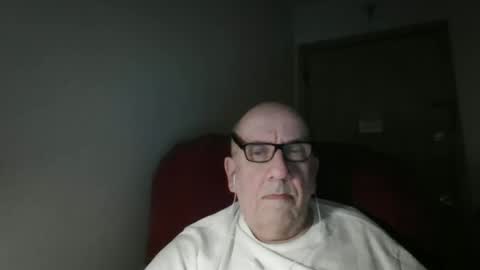 Snapshot of needlesslove chatting on 03.18.26 Tom online show from 03.18.26