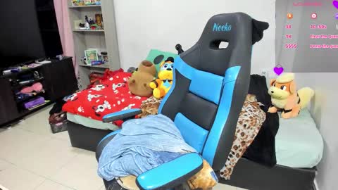 Geek Nicole    im Neeko UwU online show from 11.02.25