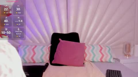 Snapshot of neereth chatting on 02.05.26 neereth online show from 02.05.26