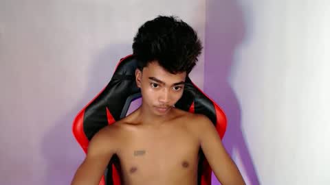 neil_asian69 online show from 10.16.25