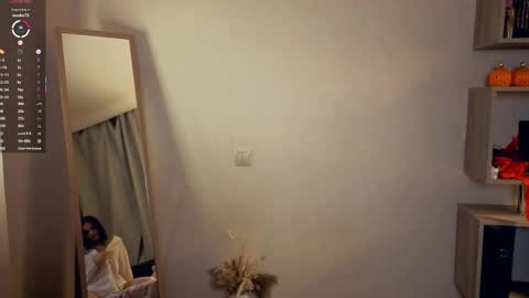 Snapshot of neldaestey chatting on 05.12.26 Vicky and Beatrice online show from 05.12.26