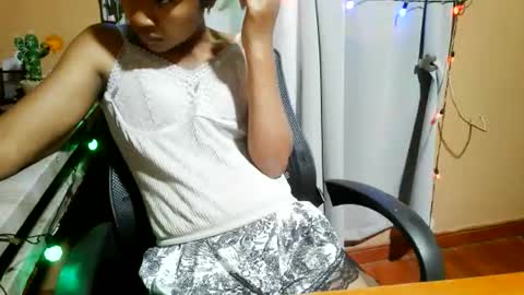 Snapshot of nelia_84 chatting on 06.07.26 nelia_84 online show from 06.07.26