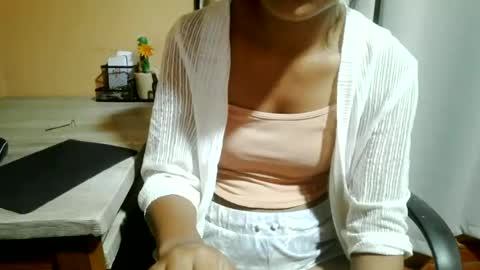Snapshot of nelia_84 chatting on 06.21.26 nelia_84 online show from 06.21.26