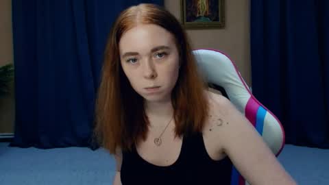 Snapshot of nelliemathers chatting on 04.28.26 Nelli online show from 04.28.26