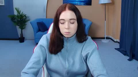 Snapshot of nelliemathers chatting on 05.14.26 Nelli online show from 05.14.26