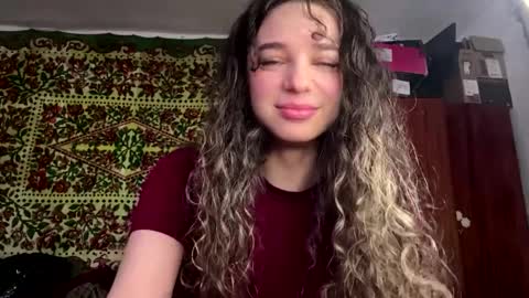 Snapshot of nelliezhu chatting on 04.05.26 Angelihee online show from 04.05.26